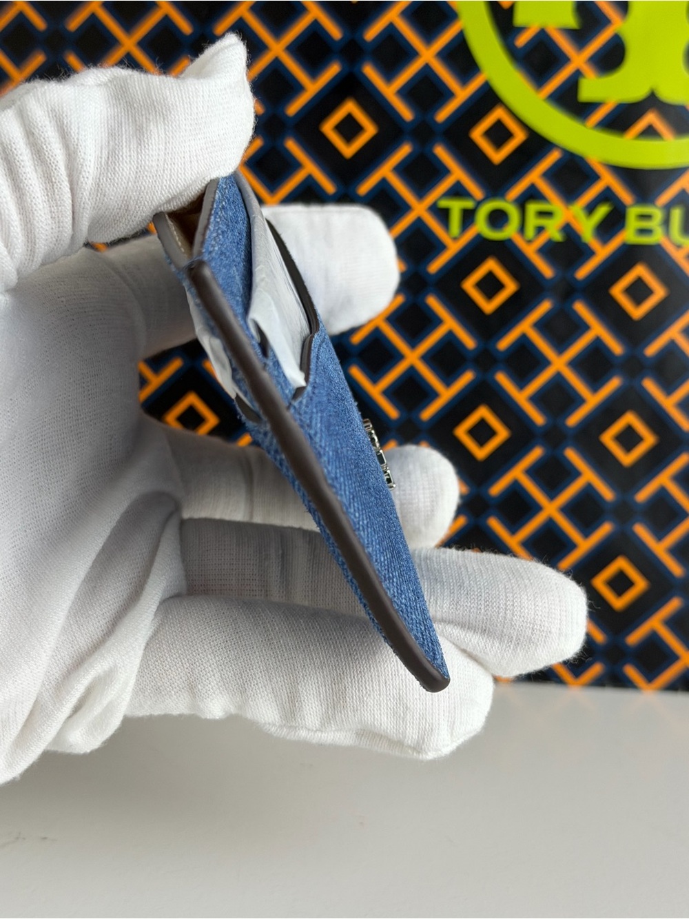 NWT Tory Burch Emerson Denim Suede Slim Card Case - Picture 5 of 9